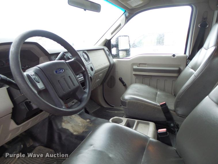 image for item DA3441 2009 Ford F250 Super Duty Crew Cab pickup truck