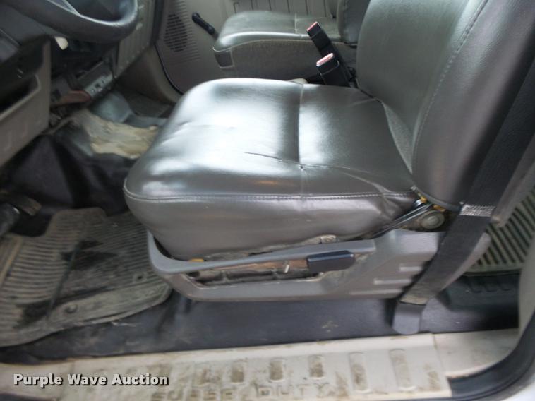 image for item DA3441 2009 Ford F250 Super Duty Crew Cab pickup truck