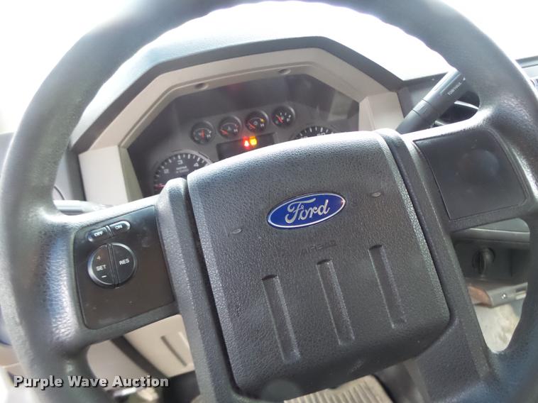 image for item DA3441 2009 Ford F250 Super Duty Crew Cab pickup truck