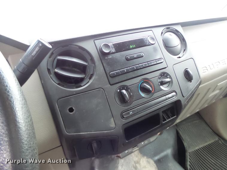 image for item DA3441 2009 Ford F250 Super Duty Crew Cab pickup truck