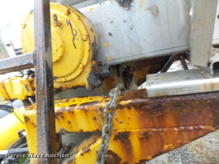 image for item DA3442 Monroe stainless steel spreader bed