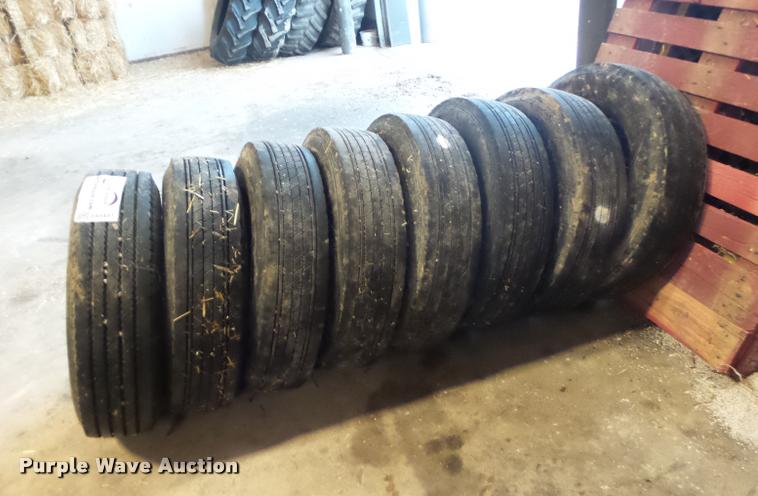 image for item DA3444 (8) 215/75R17.5 tires