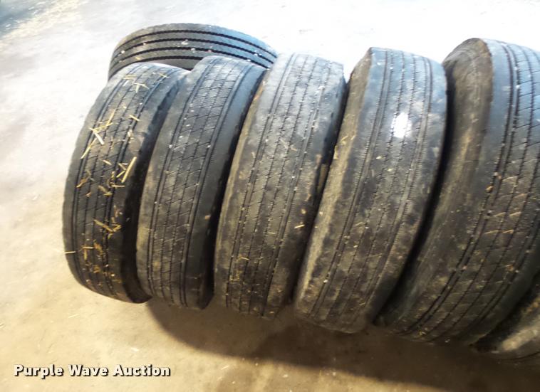 image for item DA3444 (8) 215/75R17.5 tires