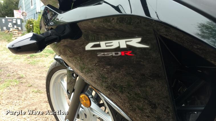 image for item DA5540 2012 Honda CBR250R motorcycle