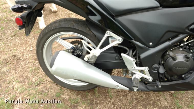 image for item DA5540 2012 Honda CBR250R motorcycle