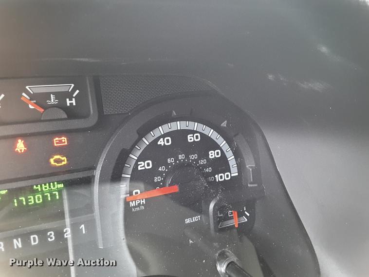 image for item DA6016 2012 Ford E350 Super Duty shuttle bus