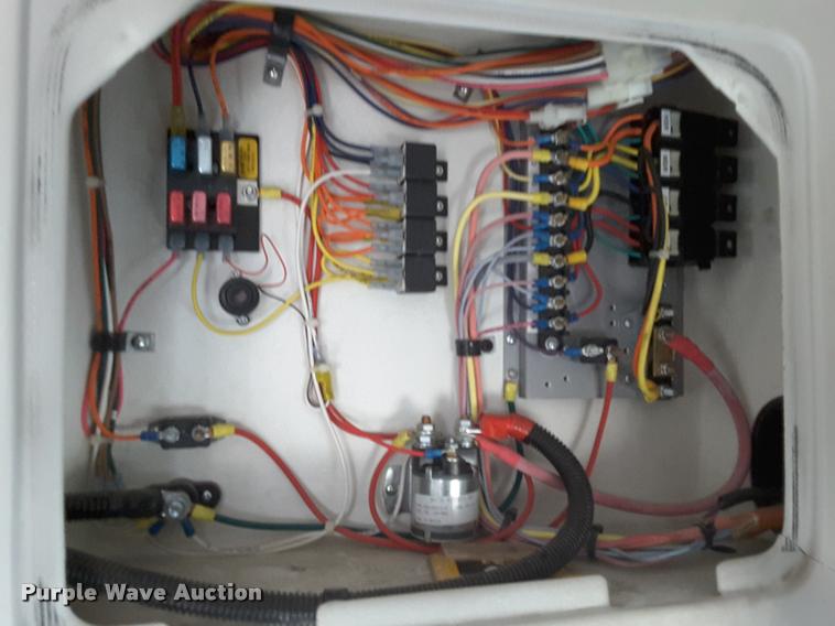 image for item DA6017 2007 Ford Econoline E450 shuttle bus