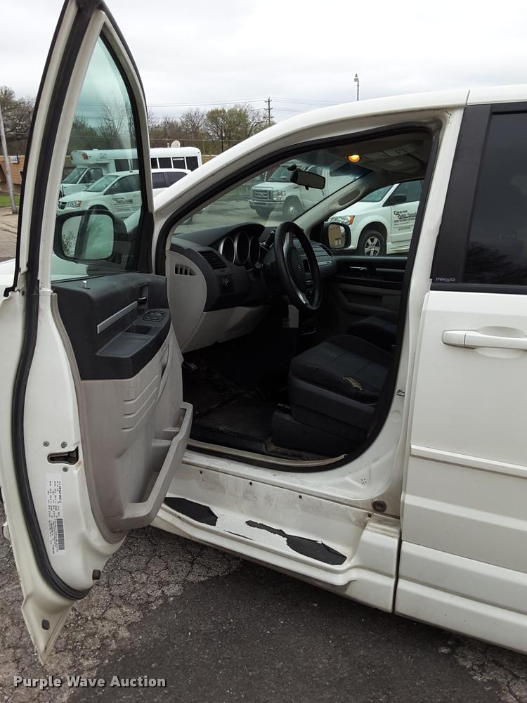 image for item DA6019 2010 Dodge Grand Caravan van