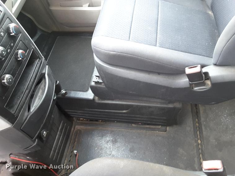 image for item DA6019 2010 Dodge Grand Caravan van