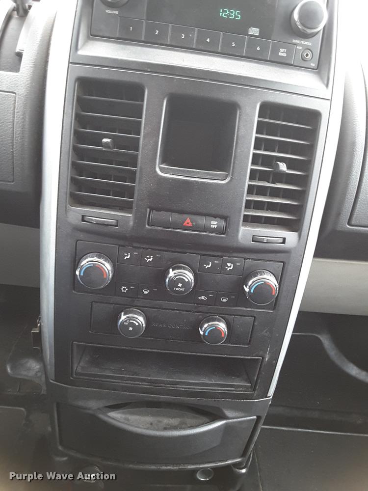 image for item DA6019 2010 Dodge Grand Caravan van