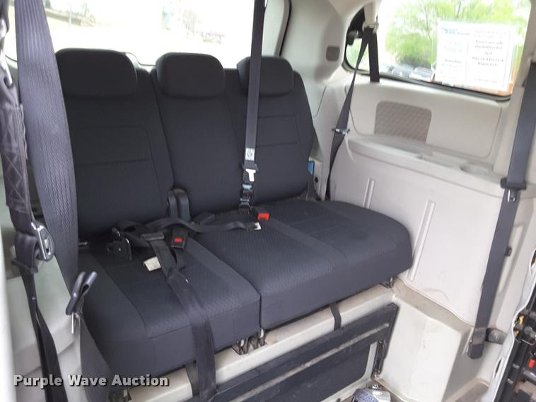 image for item DA6019 2010 Dodge Grand Caravan van