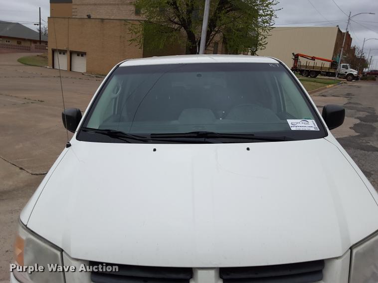 image for item DA6019 2010 Dodge Grand Caravan van