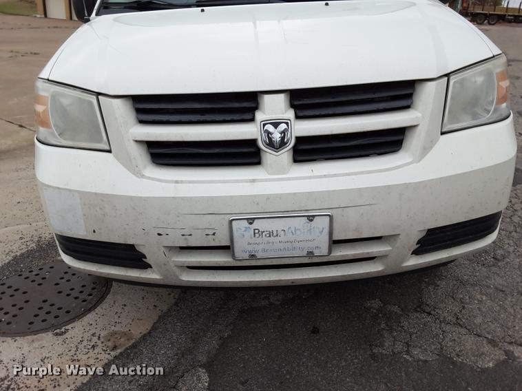 image for item DA6019 2010 Dodge Grand Caravan van