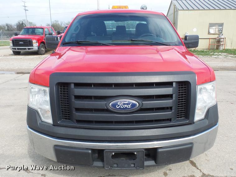 image for item DA8010 2011 Ford F150 XL SuperCab pickup truck