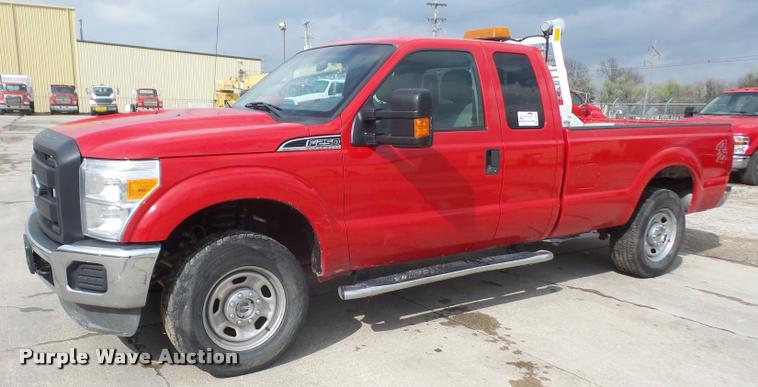 image for item DA8011 2011 Ford F250 Super Duty SuperCab pickup truck