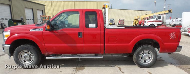 image for item DA8011 2011 Ford F250 Super Duty SuperCab pickup truck