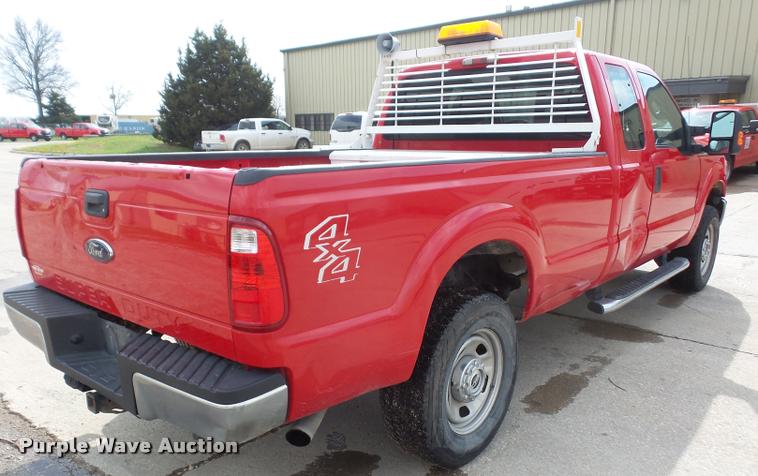 image for item DA8011 2011 Ford F250 Super Duty SuperCab pickup truck