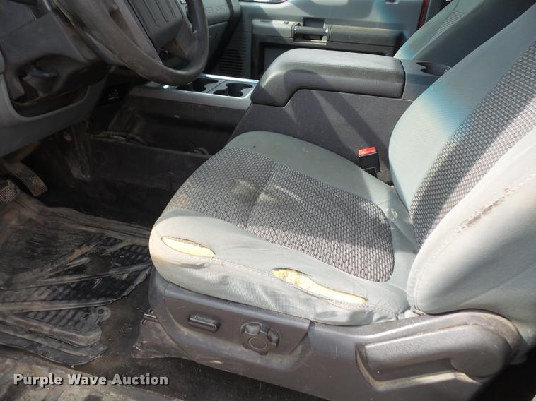 image for item DA8011 2011 Ford F250 Super Duty SuperCab pickup truck