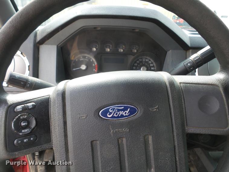image for item DA8011 2011 Ford F250 Super Duty SuperCab pickup truck