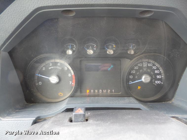 image for item DA8011 2011 Ford F250 Super Duty SuperCab pickup truck