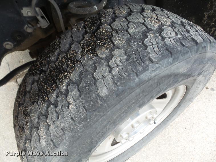 image for item DA8011 2011 Ford F250 Super Duty SuperCab pickup truck