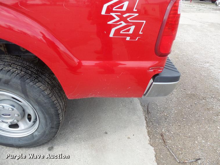 image for item DA8011 2011 Ford F250 Super Duty SuperCab pickup truck