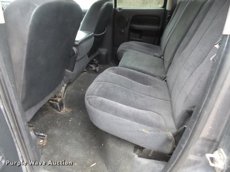 image for item DA8028 2003 Dodge Ram 1500 Quad Cab pickup truck