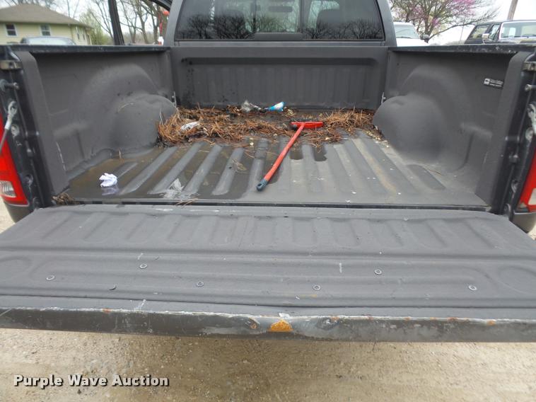 image for item DA8028 2003 Dodge Ram 1500 Quad Cab pickup truck