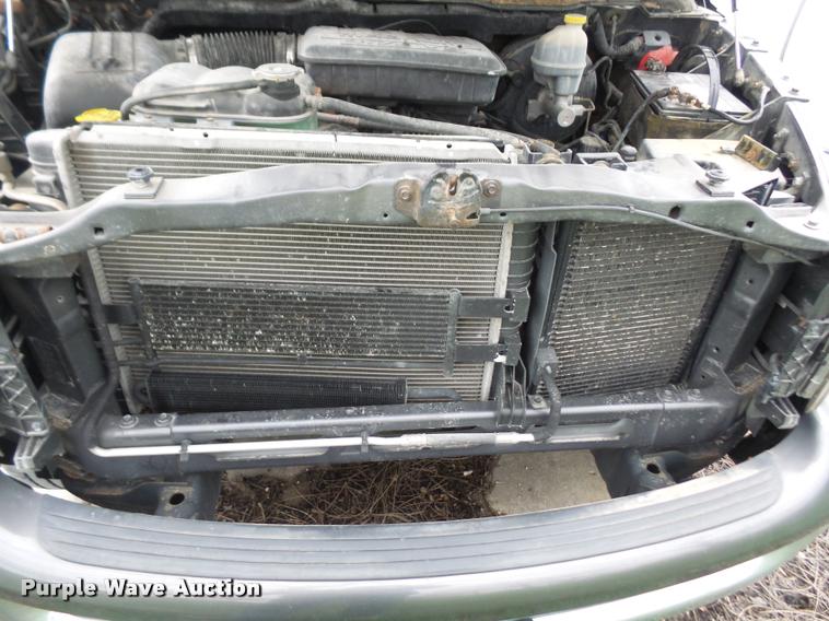 image for item DA8028 2003 Dodge Ram 1500 Quad Cab pickup truck