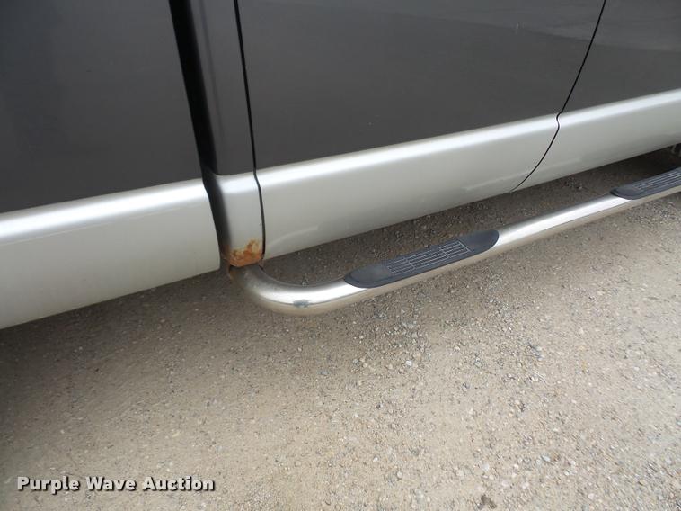 image for item DA8028 2003 Dodge Ram 1500 Quad Cab pickup truck