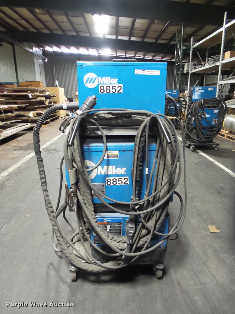 image for item DA9043 Miller Aluma Power 450MPA907483 welder