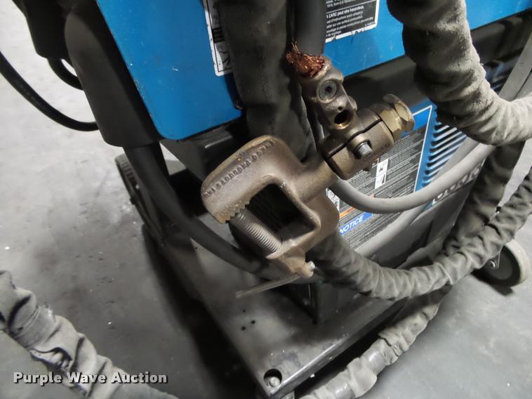 image for item DA9046 Miller Aluma Power 450MPA907483 welder