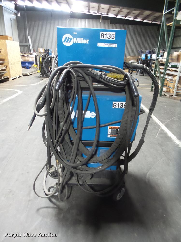 image for item DA9047 Miller Aluma Power 450MPA907483 welder