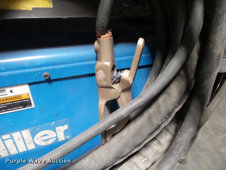 image for item DA9048 Miller Aluma Power 450MPA907483 welder