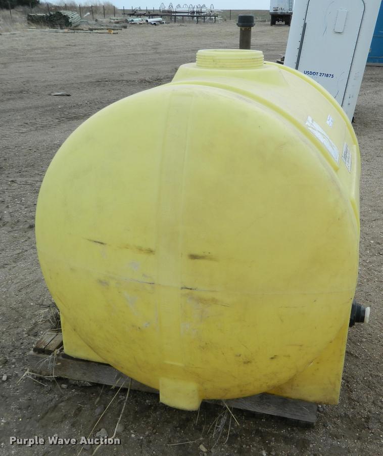 image for item DA9708 Snyder poly tank