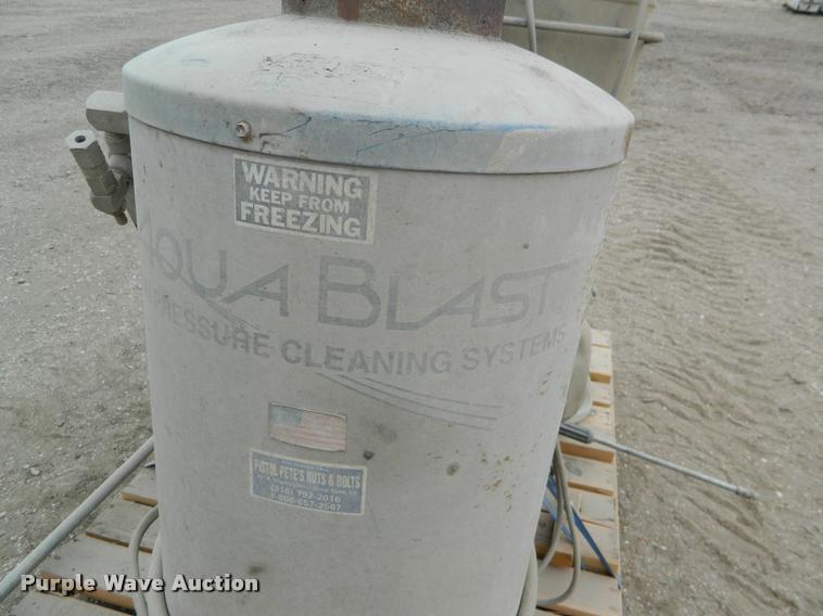 image for item DA9709 Aqua Blast high pressure cleaner