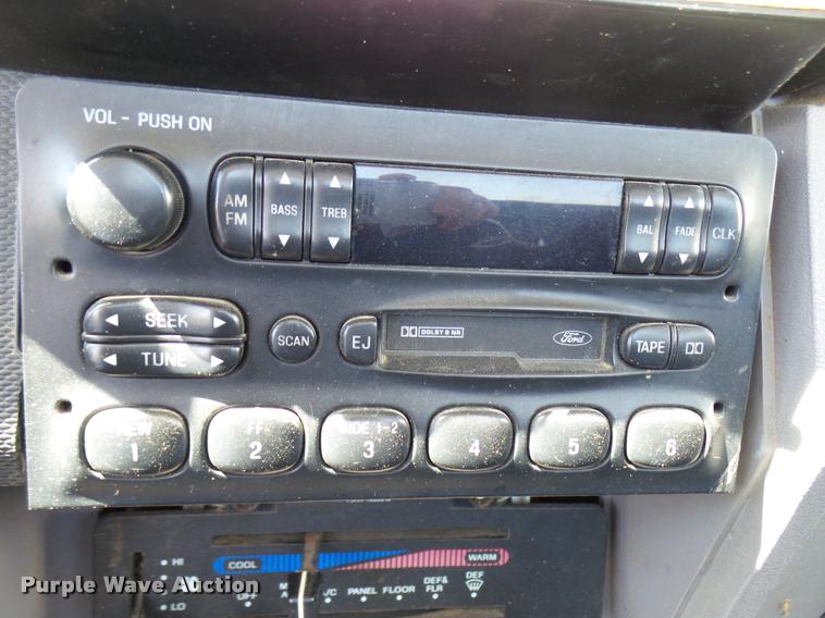 image for item DB0130 1998 Ford F800 truck cab and chassis