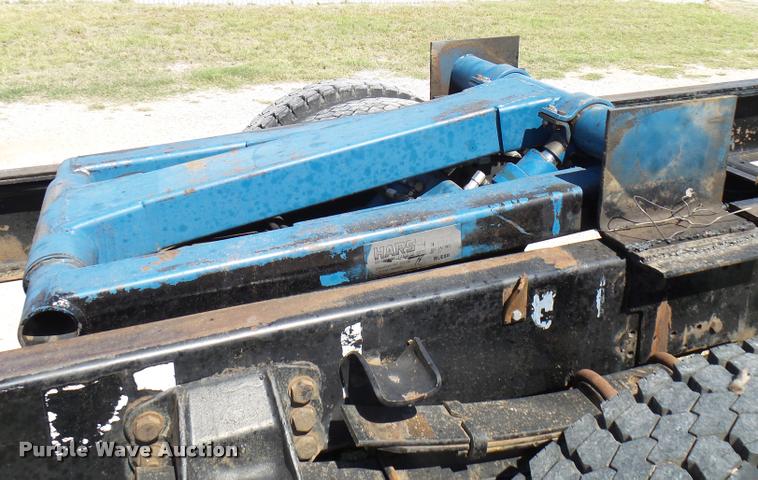 image for item DB0130 1998 Ford F800 truck cab and chassis