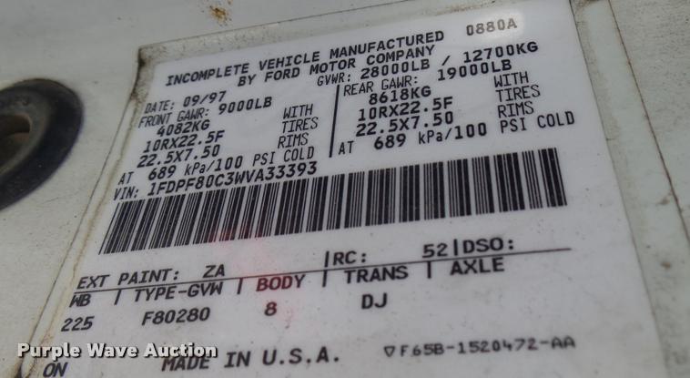 image for item DB0130 1998 Ford F800 truck cab and chassis