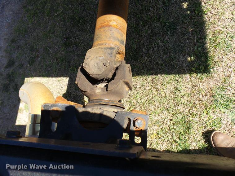 image for item DB0131 1997 Ford F800 flatbed truck