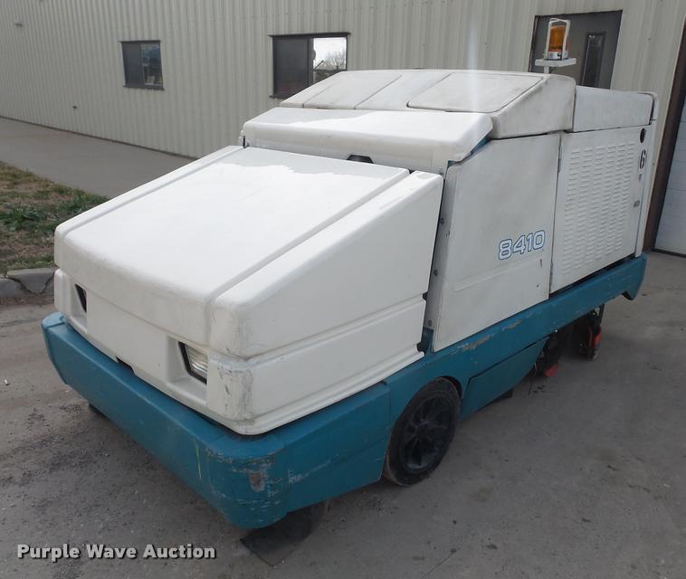 image for item DB0555 Tennant 8410 floor sweeper