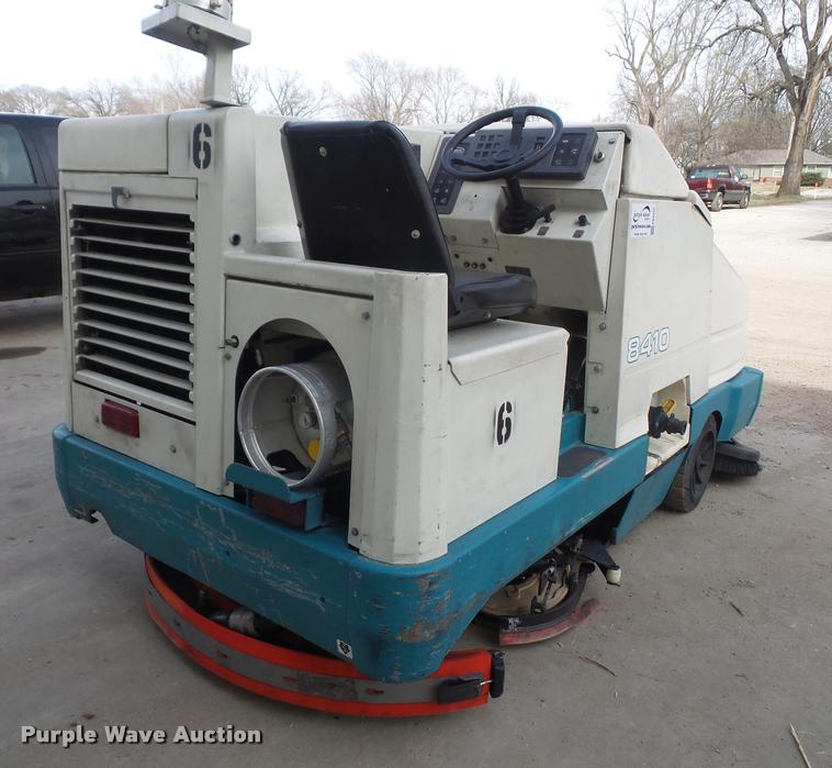 image for item DB0555 Tennant 8410 floor sweeper
