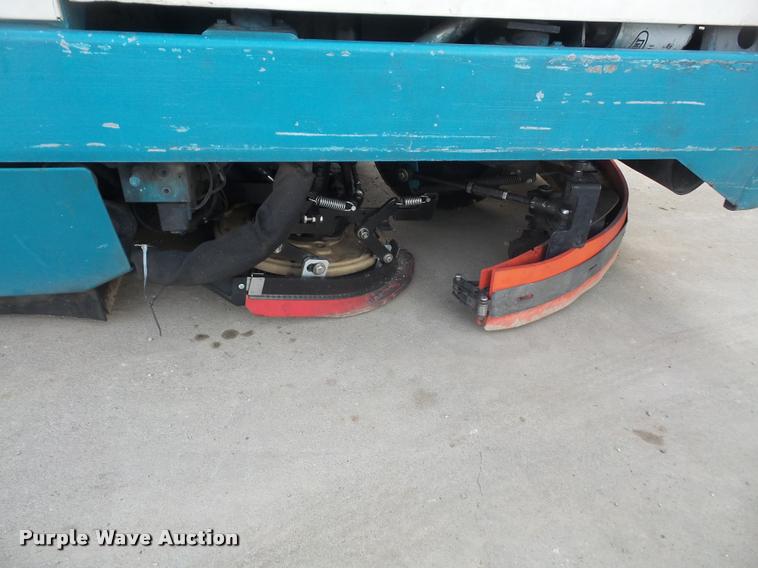 image for item DB0555 Tennant 8410 floor sweeper