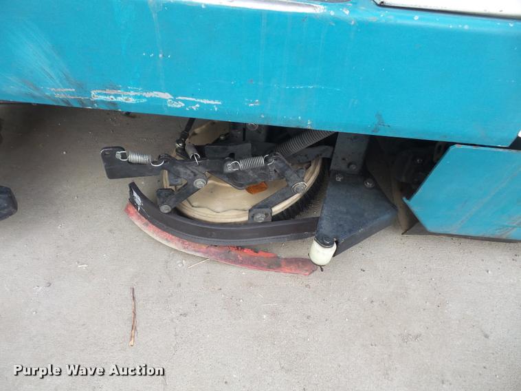 image for item DB0555 Tennant 8410 floor sweeper