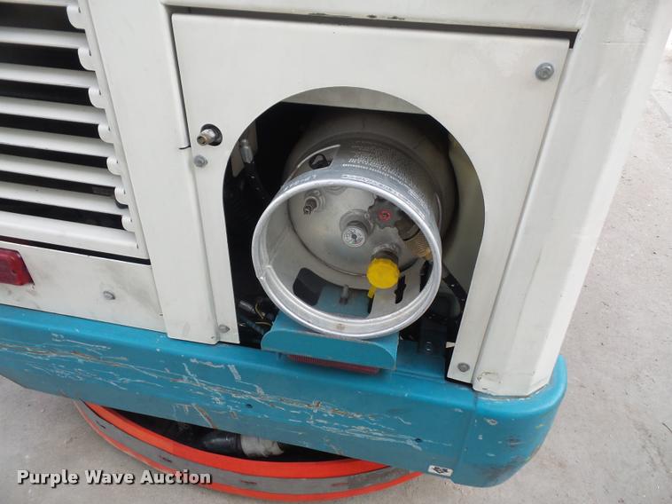 image for item DB0555 Tennant 8410 floor sweeper