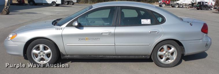 image for item DB0588 2003 Ford Taurus