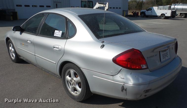 image for item DB0588 2003 Ford Taurus