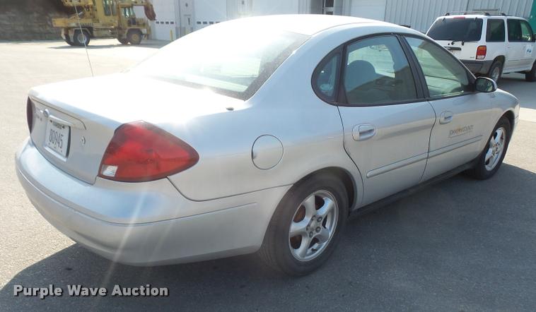 image for item DB0588 2003 Ford Taurus