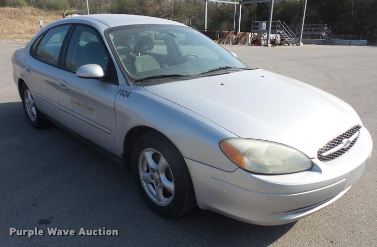 image for item DB0588 2003 Ford Taurus