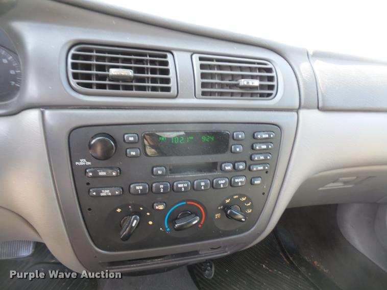 image for item DB0588 2003 Ford Taurus